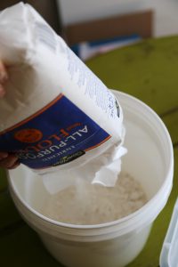 Sand slime flour